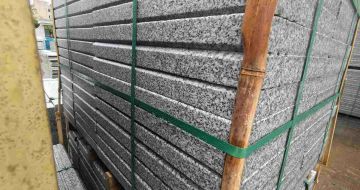 雅安芝麻白楼梯踏步室外