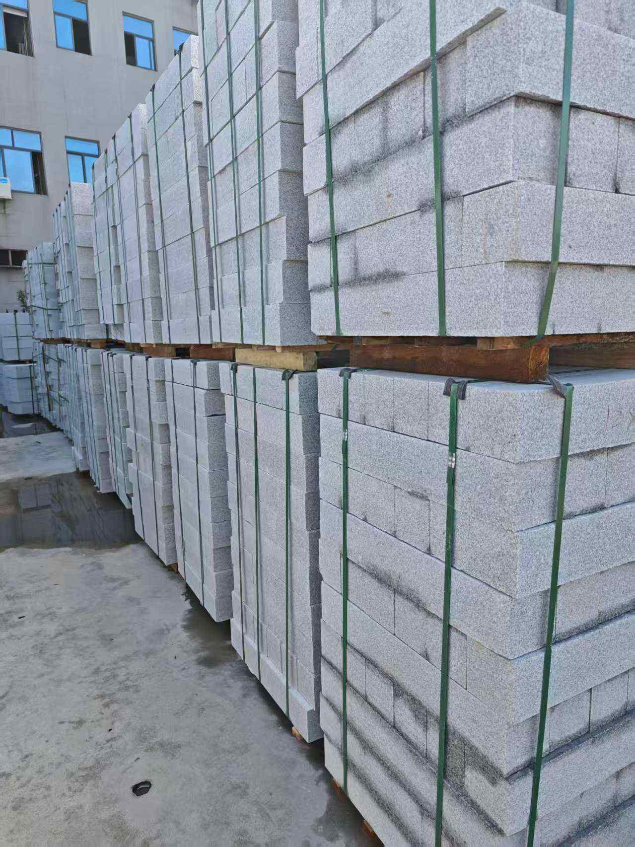 雅安芝麻白路牙石，路侧石