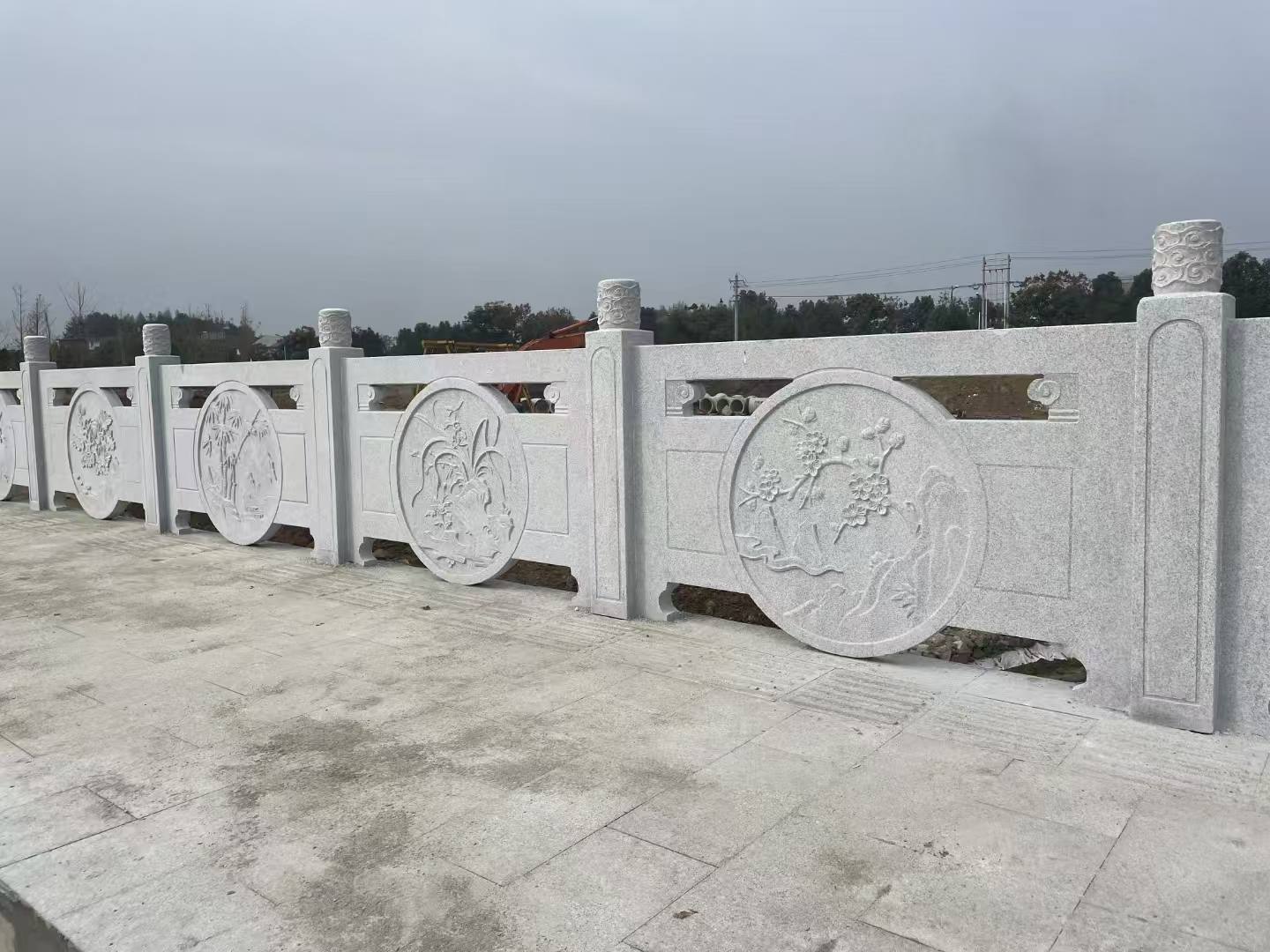 雅安芝麻白河道栏杆 石材栏杆
