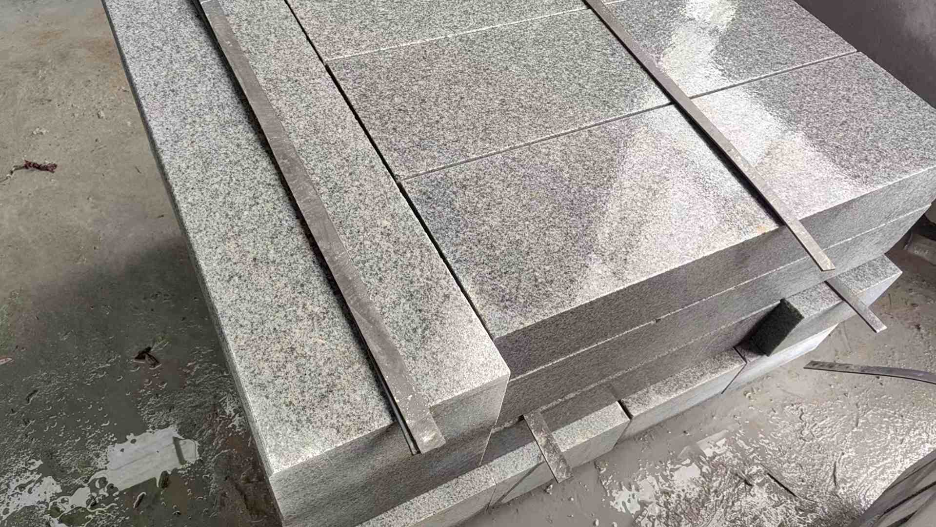 雅安芝麻灰 芝麻白 路牙石 路侧石 马路牙子